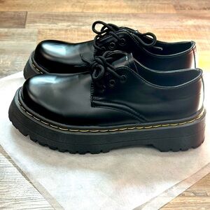 Black Platform Shoes In British Style With Classic Round Toe And Chunky Heel